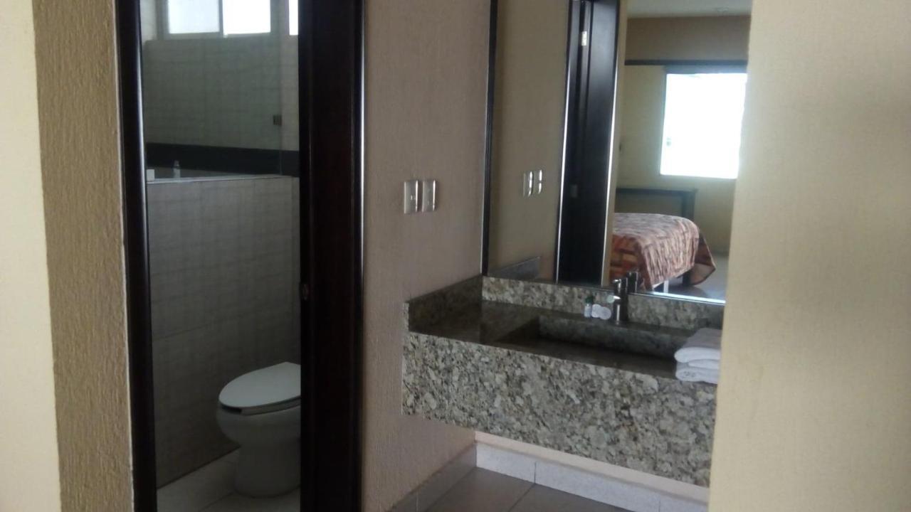Jalyd Inn Irapuato Exterior photo